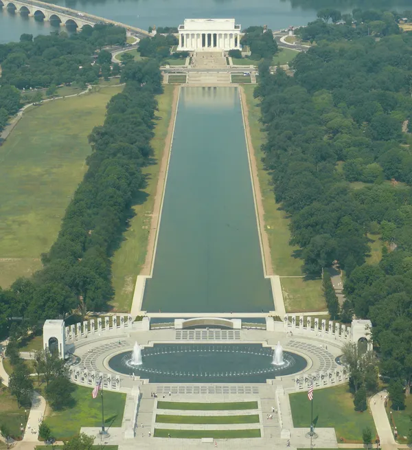 Sun-Kissed Saturday: D.C. Welcomes Spring-Like Mildness to Close February